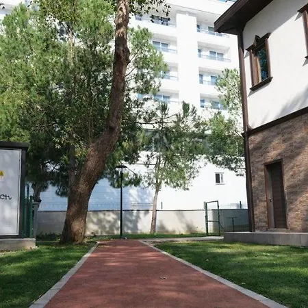 Guckar Sehrinn 아파트호텔 세리크